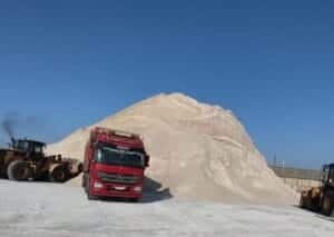 Utilisation du sel de déneigement pour les trottoirs en hiver